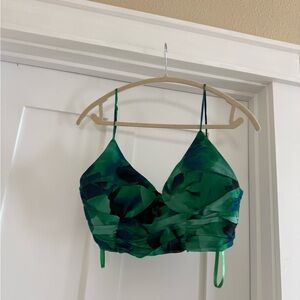 Green Printed two piece crop top and skirt by RNWY. Hemmed perfectly for 5’6”